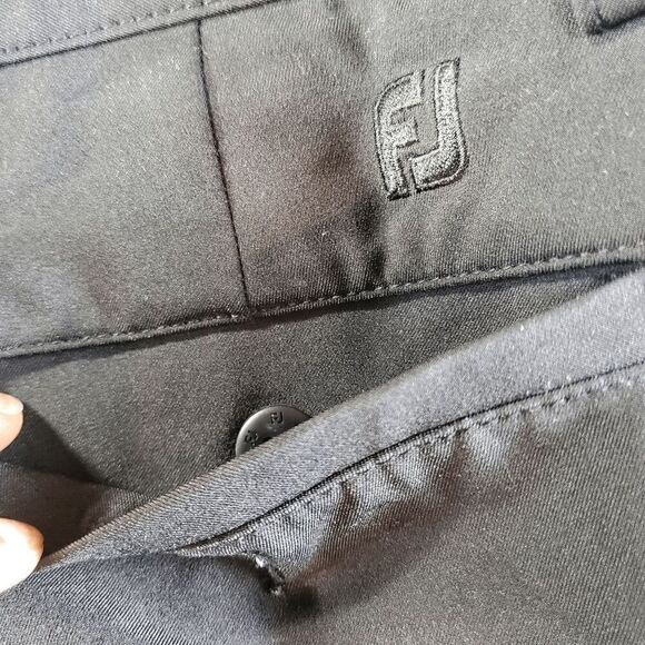 FootJoy Shorts Mens 34 Black Chino Slash Pocket Regular Fit Flat Front Logo - Picture 7 of 10